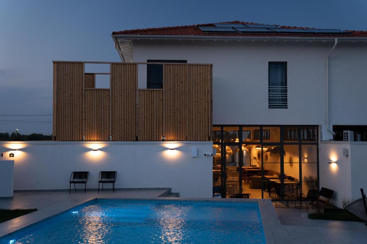 The Pines Boutique Villa - Vama Veche Exterior photo